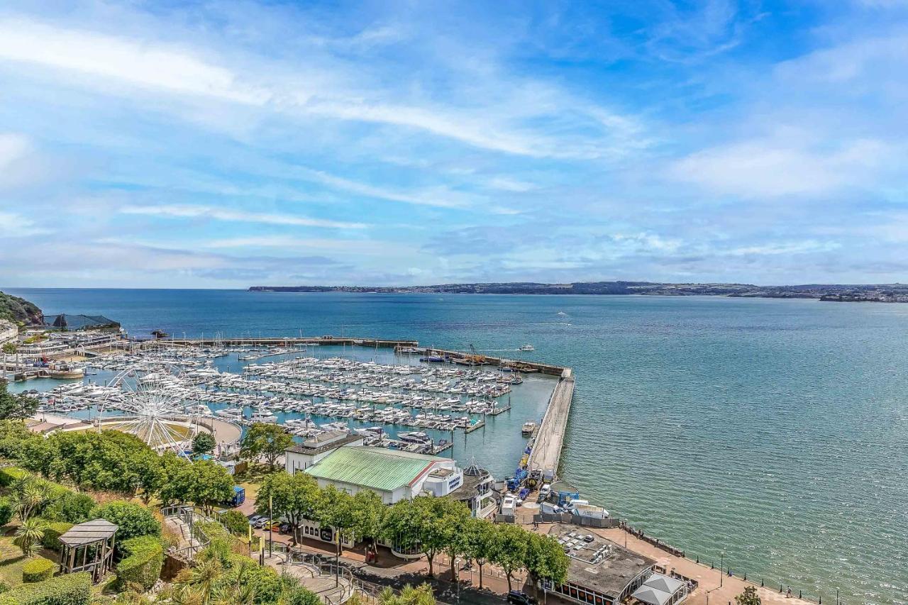 A7 Masts - Striking Beach Bolthole Apartment With Beautiful Sea Views Private Balcony & Parking Torquay Exterior photo